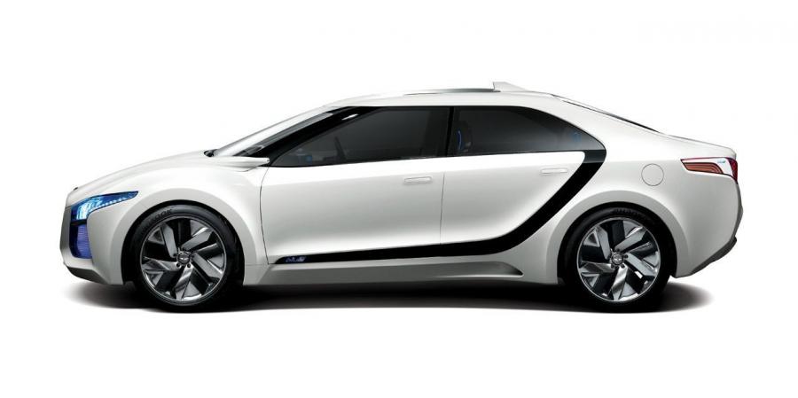  Hyundai Blue2 Fuel-Cell Concept 2011 года  (фото 10 из 31)